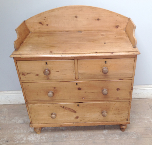 old pine chest of drawers